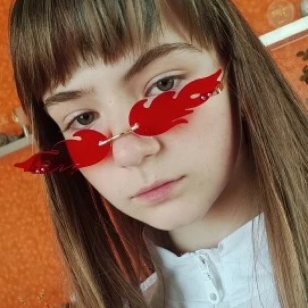 Red flame glasses - Picture 2 of 3